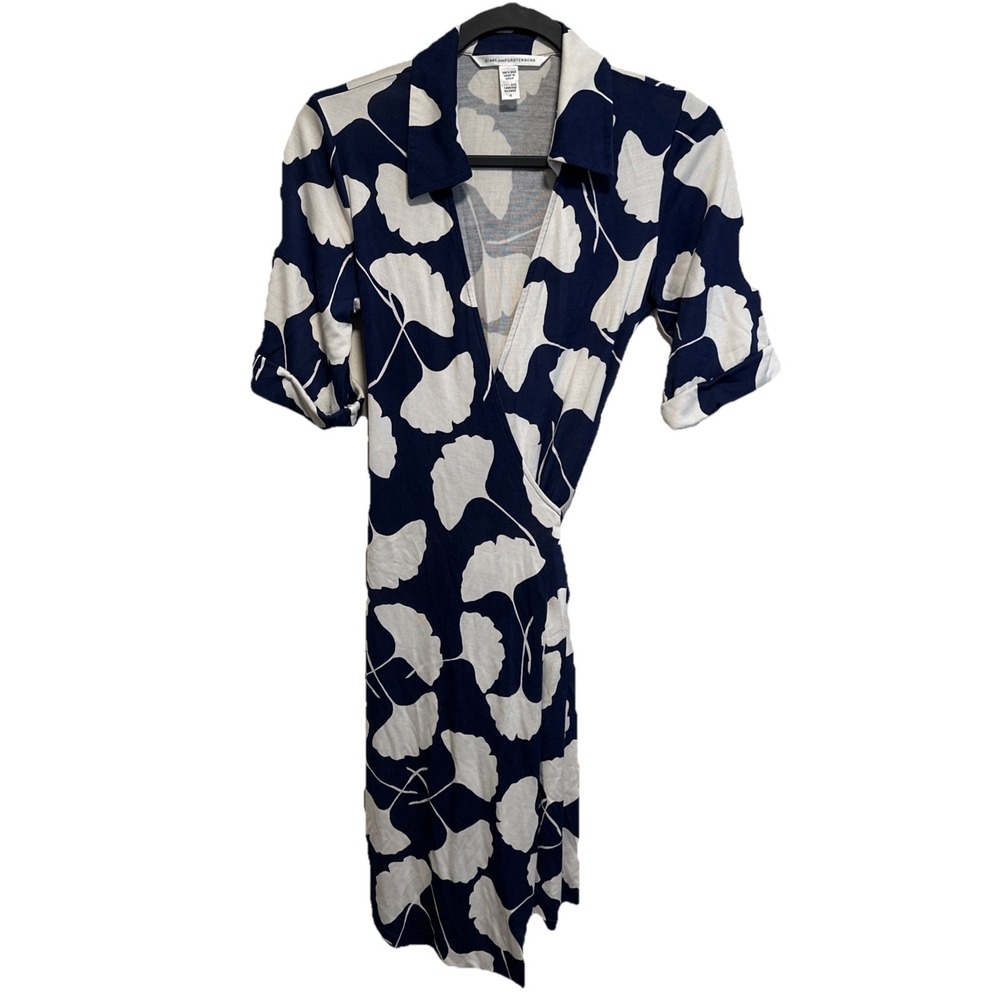 Diane von Furstenberg Women's V-Neck Wrap Dress Ginkgo, Size 10, 100% Silk